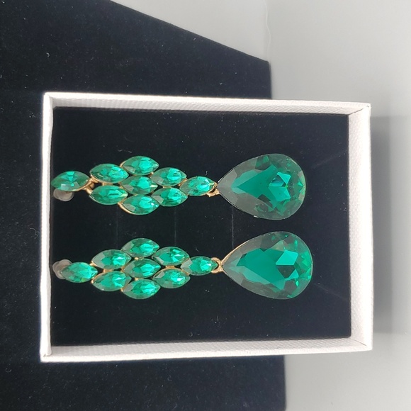 Emerald Green Rhinestone Drop Earrings - Picture 1 of 4
